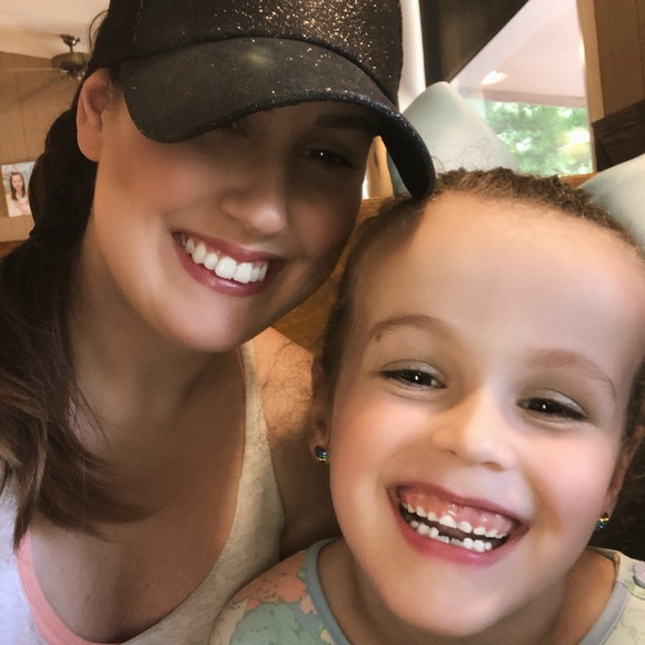 Meet your Posher, Shelly - Picture 12 of 15